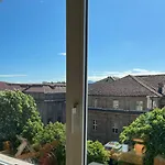 Mc Art Apartment